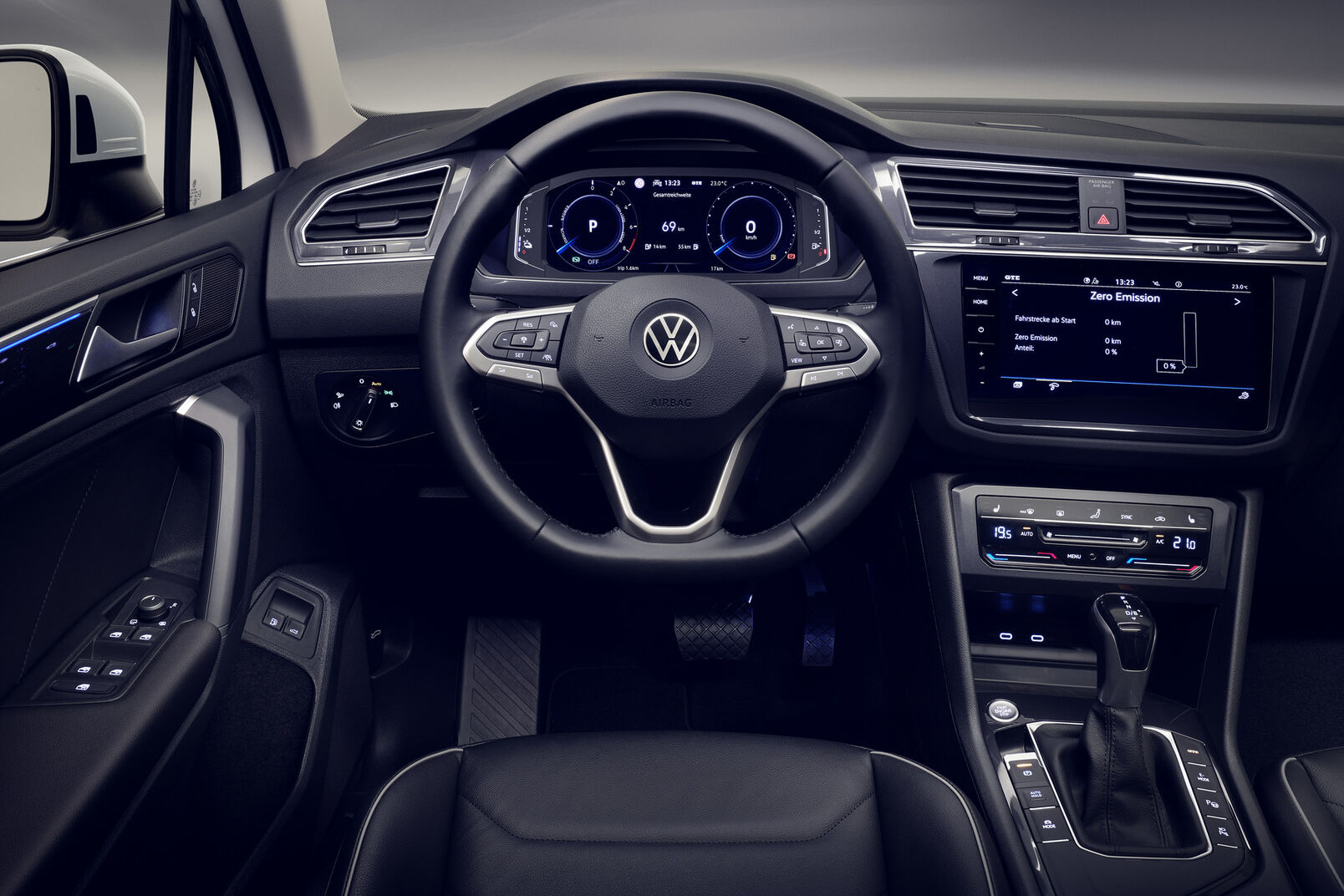 VW Tiguan - interiér po facelifte (2020)