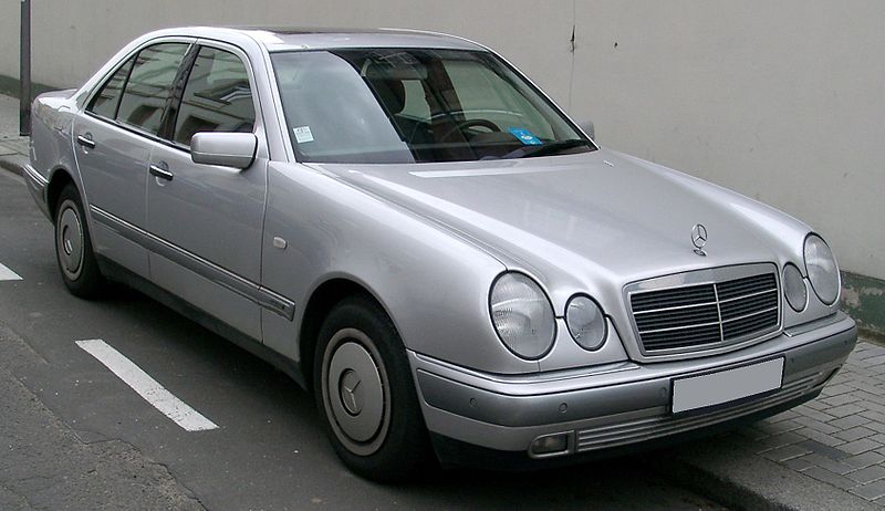 Mercedes-Benz triedy E